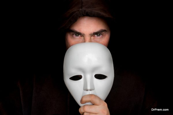 detecting fake online photos