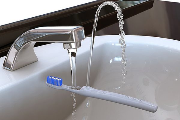 Fountain toothbrush