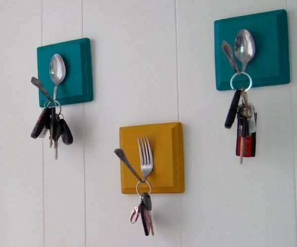 Kitchen utensil rack