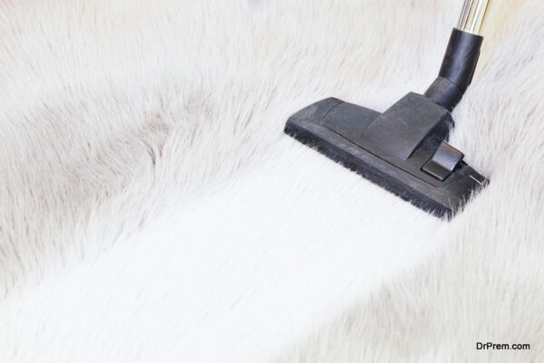 Vacuum-a-Faux-Fur-Rug